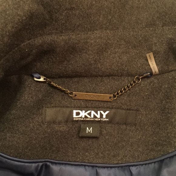 DKNY short jacket coat size medium - Picture 4 of 7